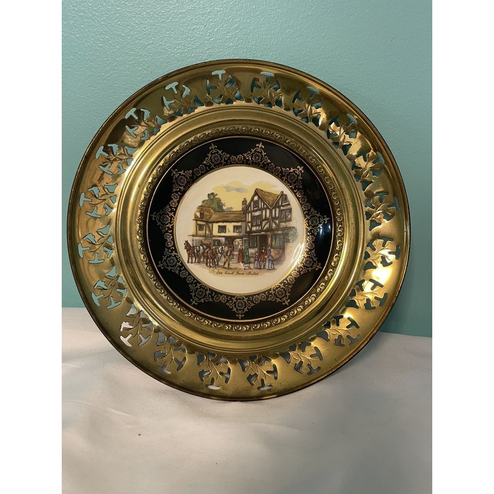 Old Coach House Bustol Virginia antique decorative plate Regency Bone China